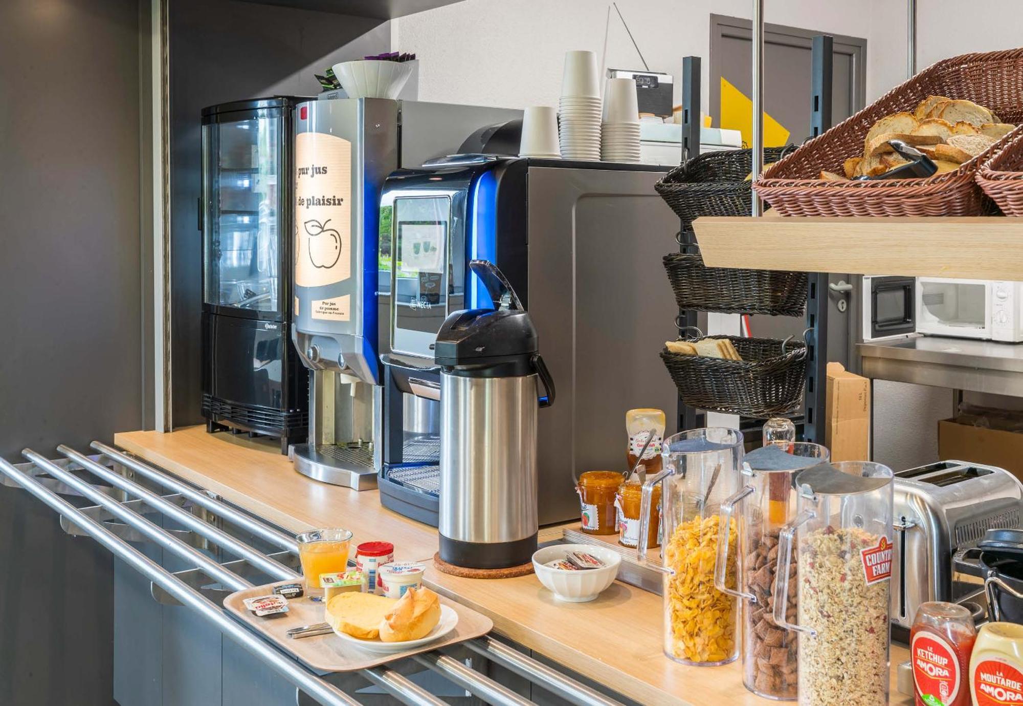 B&B Hotel Troyes Saint-Parres-Aux-Tertres Экстерьер фото